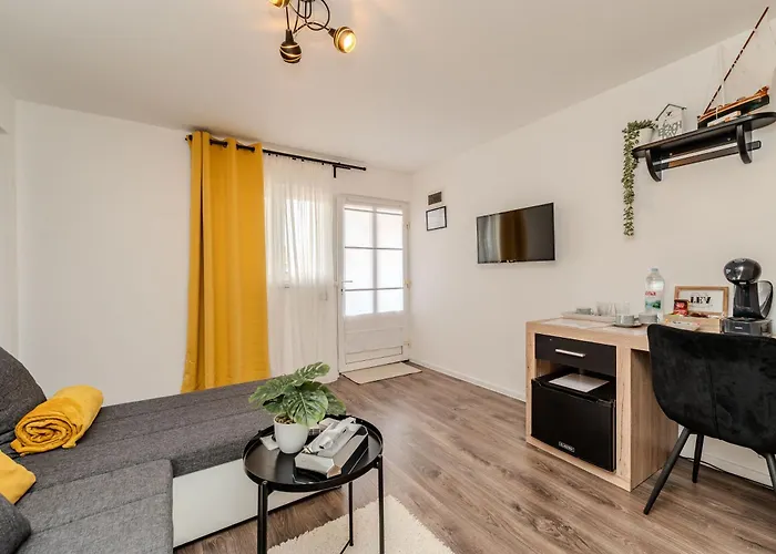 Kod Spavalice 3* Vir