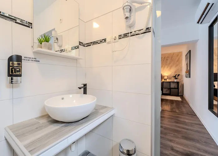 Kod Spavalice Вир